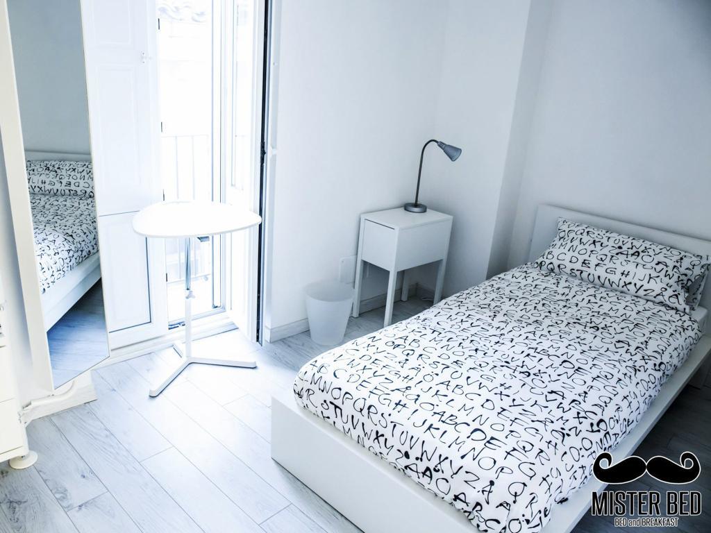 Mister Bed Bed and Breakfast Guardiagrele Exteriör bild